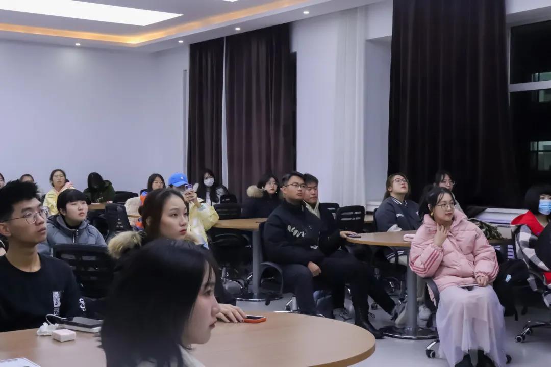 说明: 微信图片_20211109220404